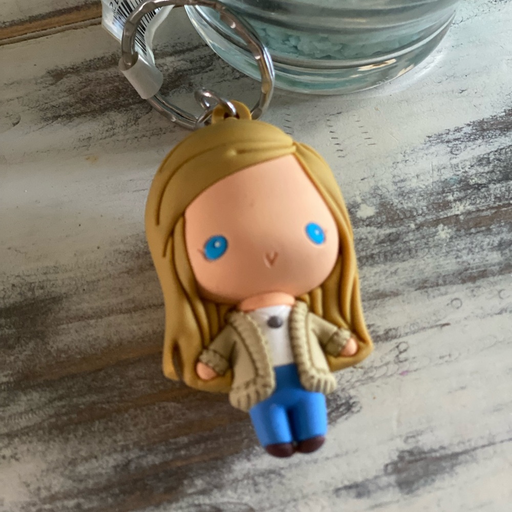 Hocus pocus Allison figurine reserved